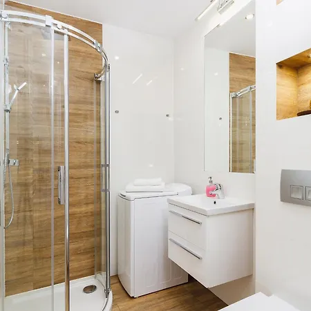 1 Bedroom - Starowislna 54 דירה קרקוב